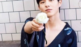 刘昊然爆料自己小号视频,揭秘明星私下生活点滴