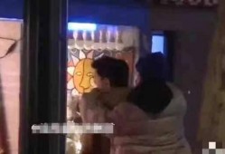 黄渤爆料坐火车视频,揭秘明星坐火车背后的真实故事
